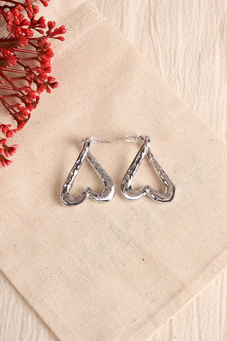 Heliophilia Silver Pendientes de Plata con Cuerpo de Metal Heliophilia Silver Pendientes de Plata con Cuerpo de Metal